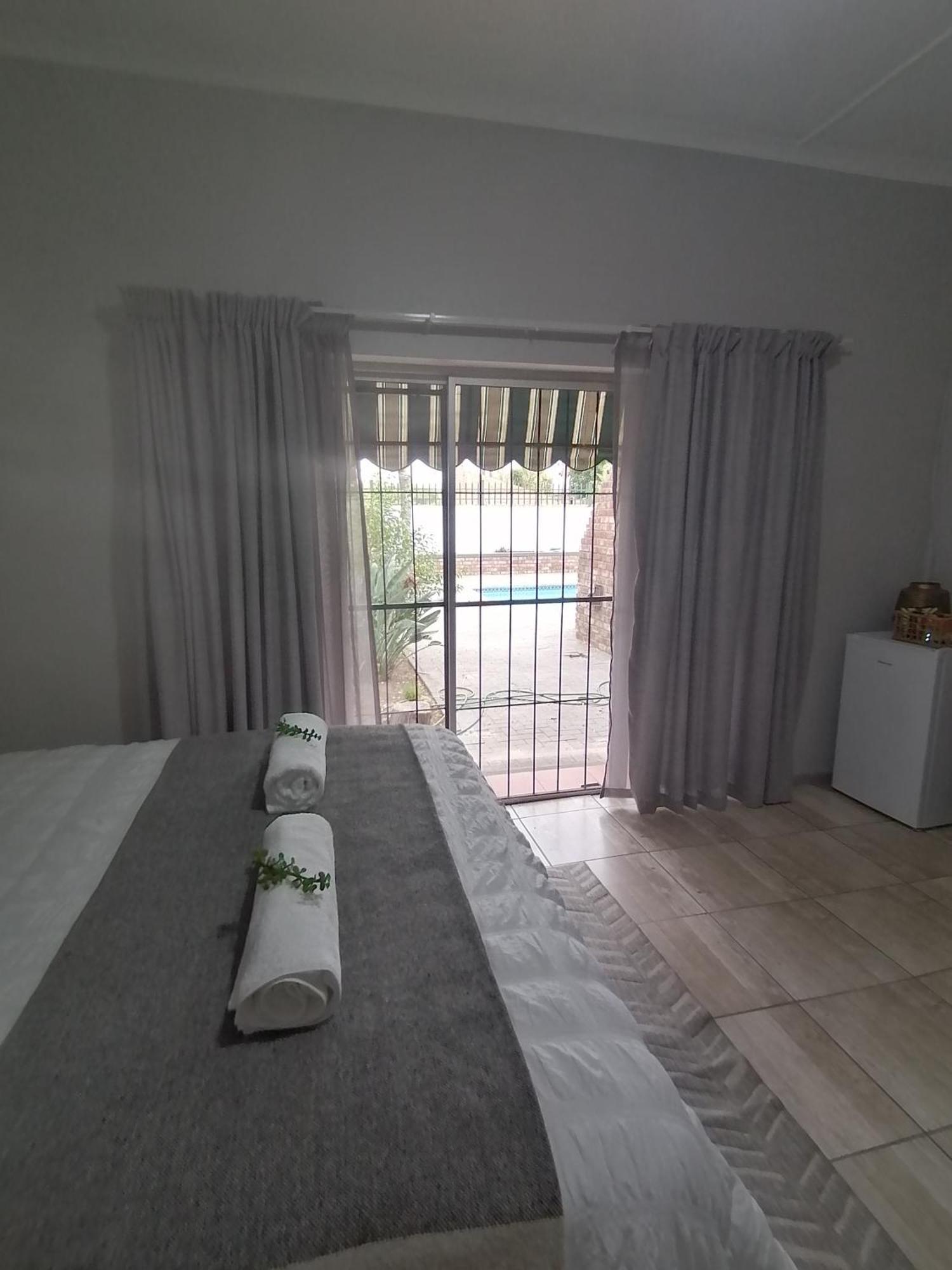 Oppi Draai Guesthouse Oudtshoorn Exteriör bild