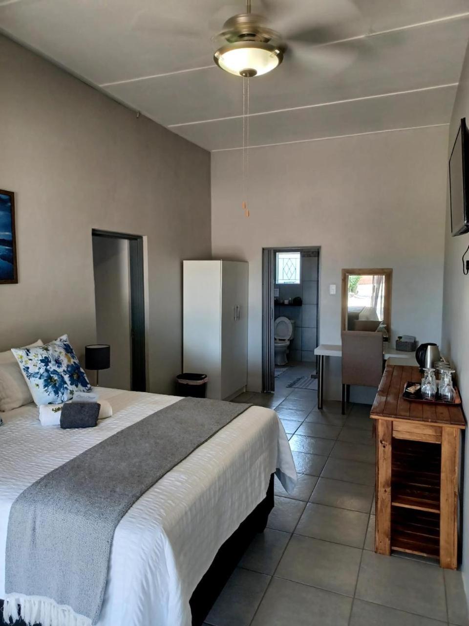 Oppi Draai Guesthouse Oudtshoorn Exteriör bild